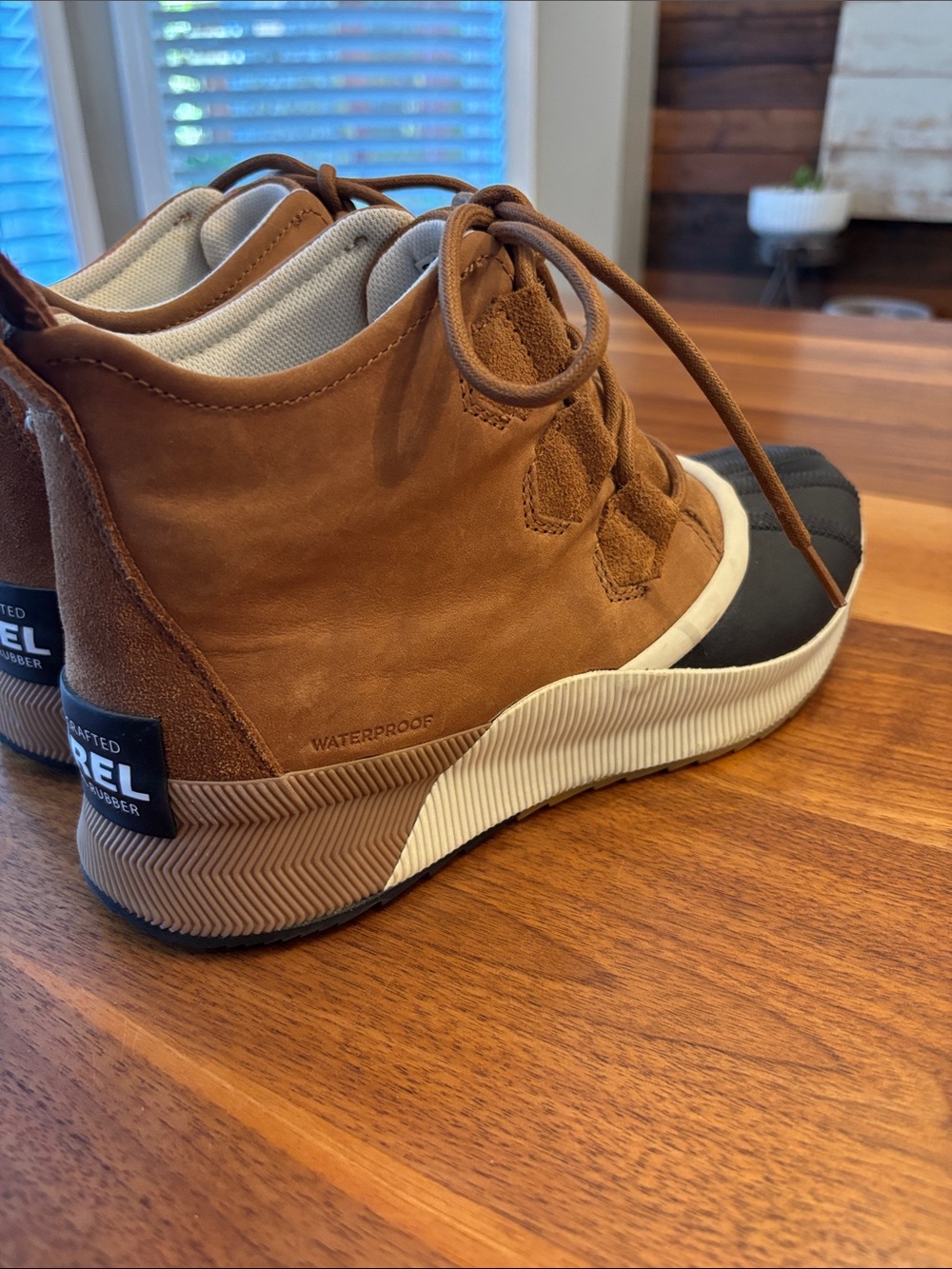 SOREL Out 'N About III Tan Black Classic boots Women’s Size 10 - Picture 4 of 10